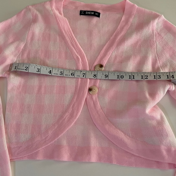 Checkered Cropped Cardigan - Picture 2 of 9